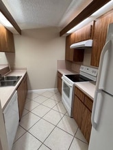 Building Photo - 3310-3333 33rd Way