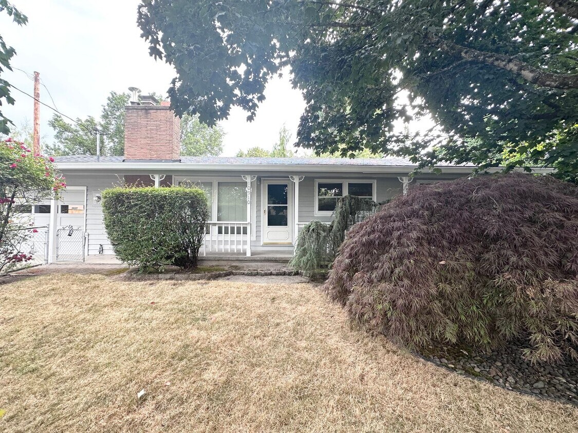 Foto principal - Fantastic Charming Home in Tigard!