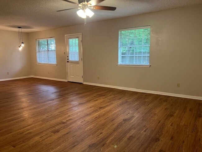 Photo - Affordable-Great Home Just For You!!!