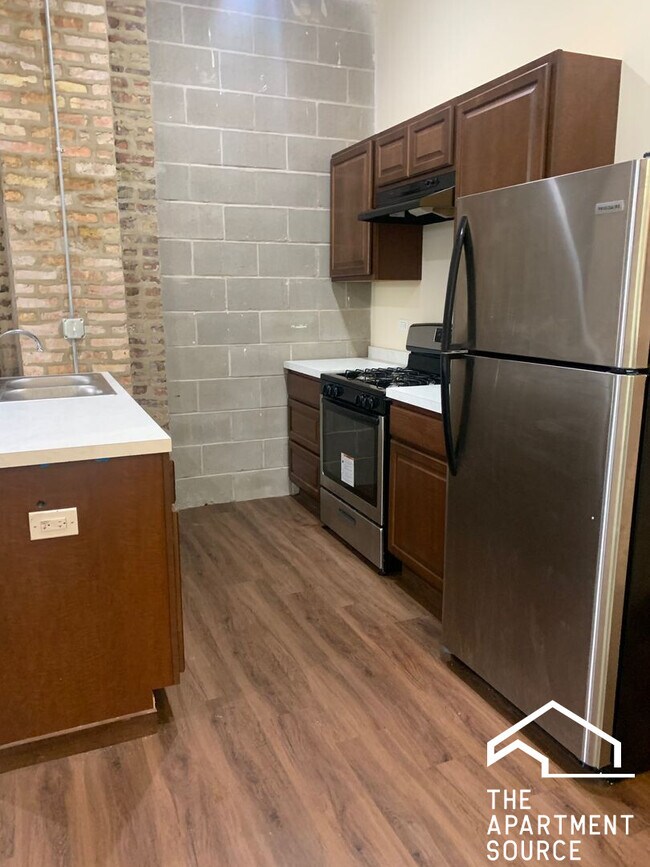 Foto del edificio - 1141 S Western Ave