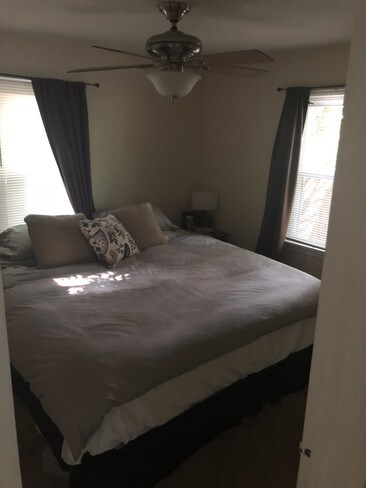 Foto del edificio - 813 Balboa Dr