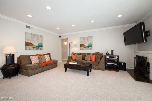 Foto del edificio - 2 br, 1 bath House - 6056 Cotton Ct