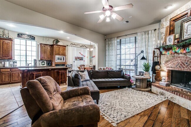 Foto del edificio - 3613 Leanne Dr