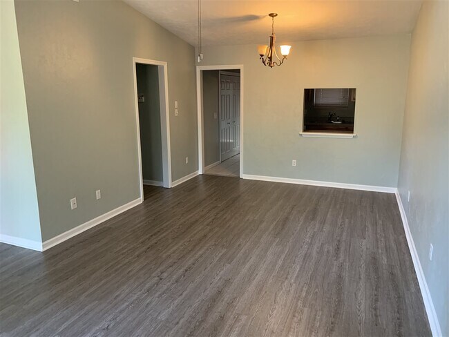 Building Photo - 2144 Sandpebble Ct