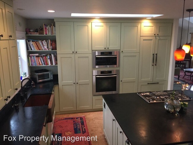 Foto del edificio - 1915 Orchard Ave