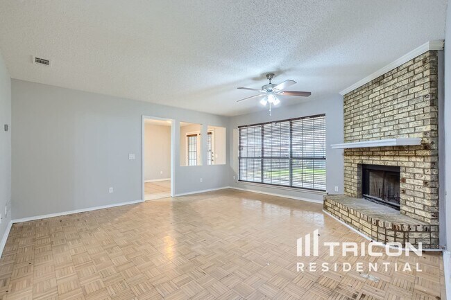 Foto del edificio - 1353 Boyd St