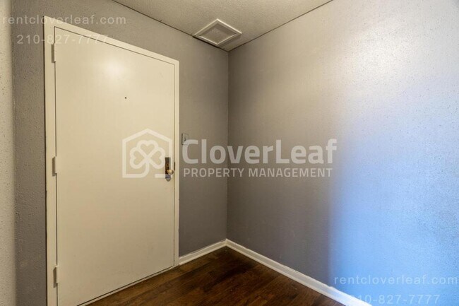 Building Photo - 7701 Wurzbach Rd. #303