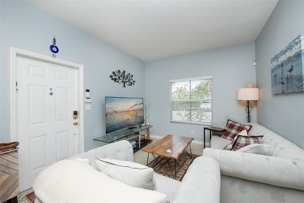 Foto principal - 814 SW 143rd Ter