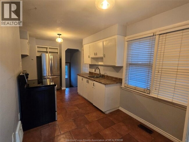 Building Photo - 1182 Harrison Ave