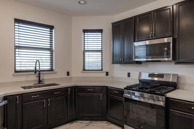 Building Photo - 2702 Oat Harvest Ct