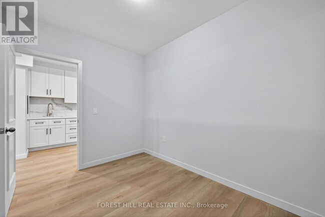 Building Photo - 19 Candis Dr