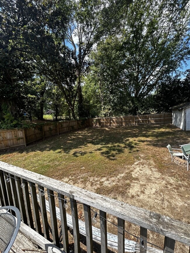 Building Photo - 333 S McCombs St