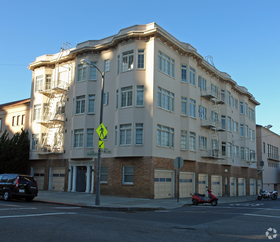 Primary Photo - St. Ignatius Apartments