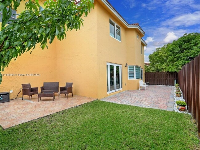 Building Photo - 15401 SW 47th St