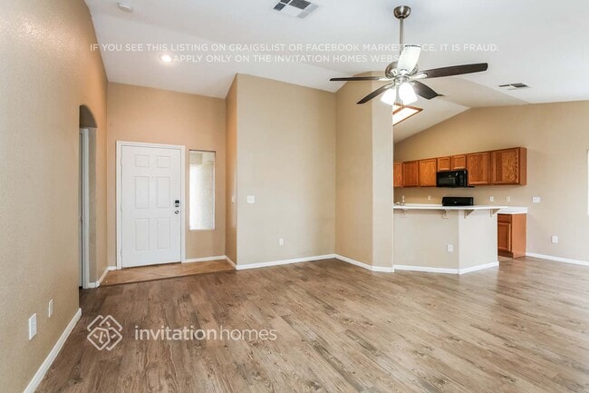 Foto del edificio - 115 Quailbush Dr