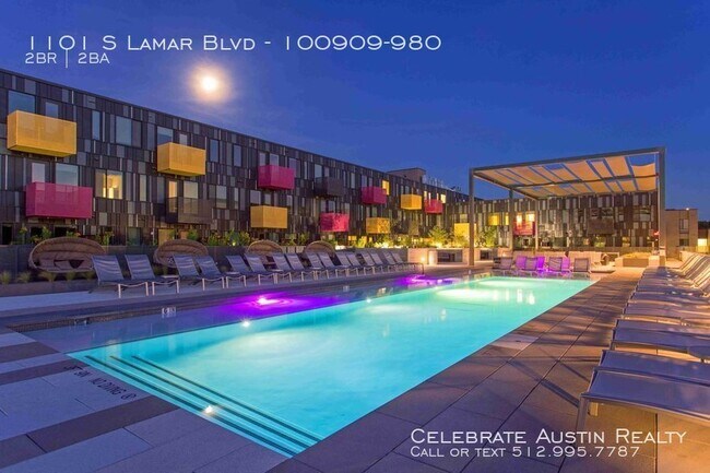 Building Photo - Best Rooftop Pool + Views in SOLA AUSTIN