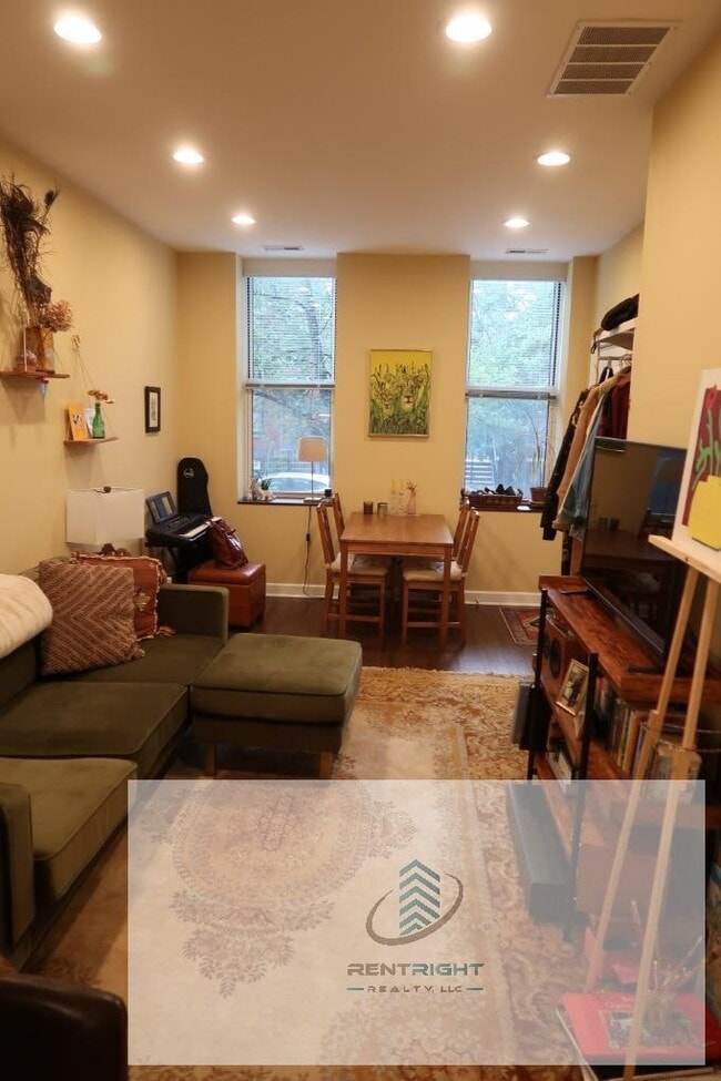 Foto del edificio - 1425 N Bosworth Ave