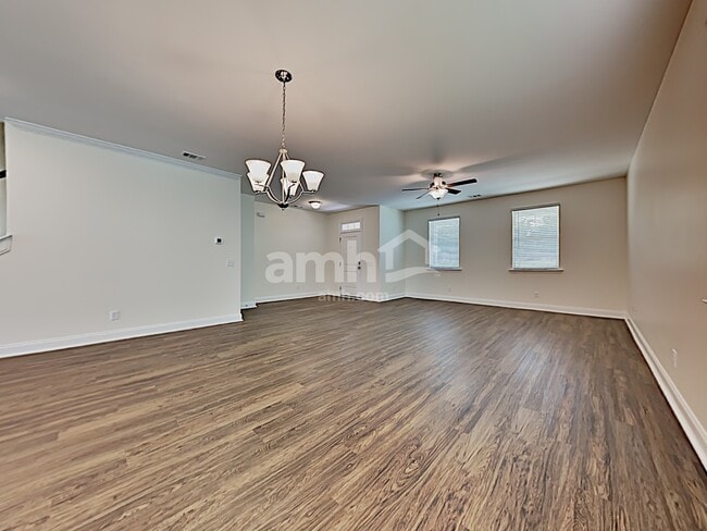 Building Photo - 105 Parkside Blvd