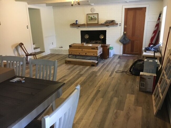 Foto del edificio - Great in town location