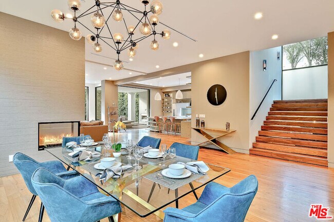 Foto del edificio - 823 N Gardner St