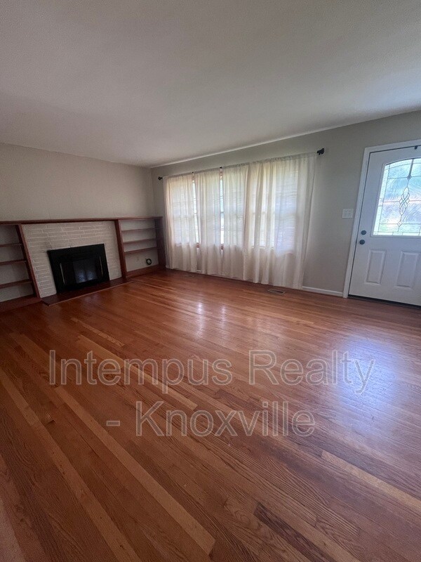 Foto del edificio - 7931 W Cliff Dr
