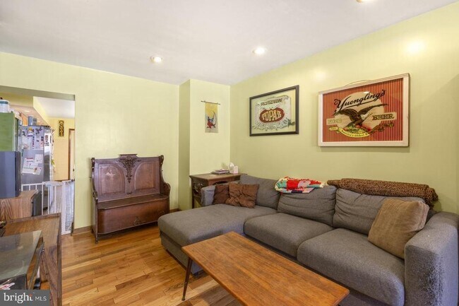 Foto del edificio - 3285 Chatham St