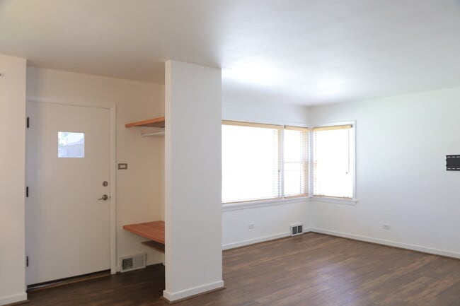 Building Photo - 3734 Morton Ave