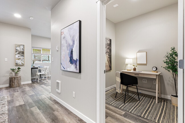 Building Photo - The Ridge At Payseno Lane