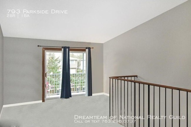Building Photo - 793 Parkside Dr
