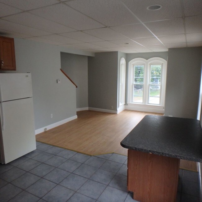 Building Photo - 253 Turner Street - 4