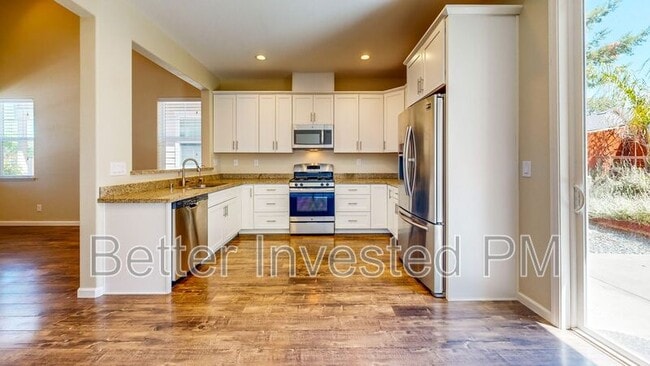 Building Photo - 2650 Pern Pl