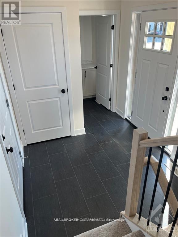 Photo du bâtiment - 87 Staples Blvd