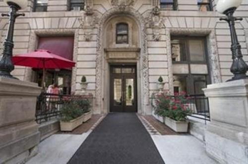 Building Photo - 21 Beacon St