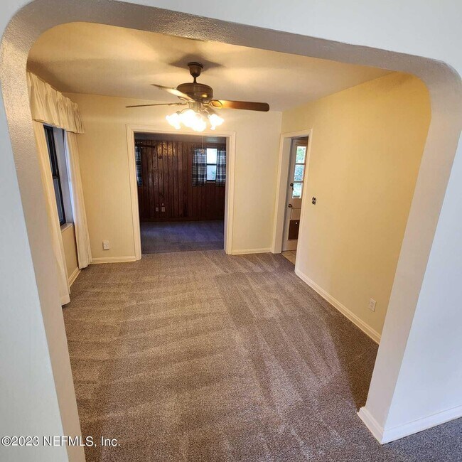 Foto del edificio - 2417 Barlad Dr