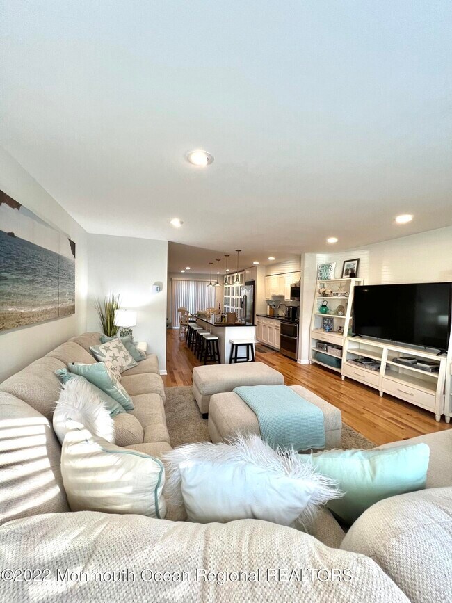 100 Seaview Ave Unit 10A, Monmouth Beach, NJ 07750 Condo for Rent in