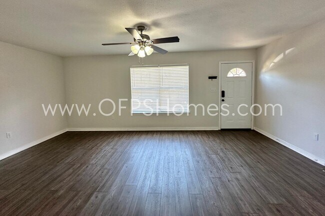 Foto del edificio - 945 Ashley Ln