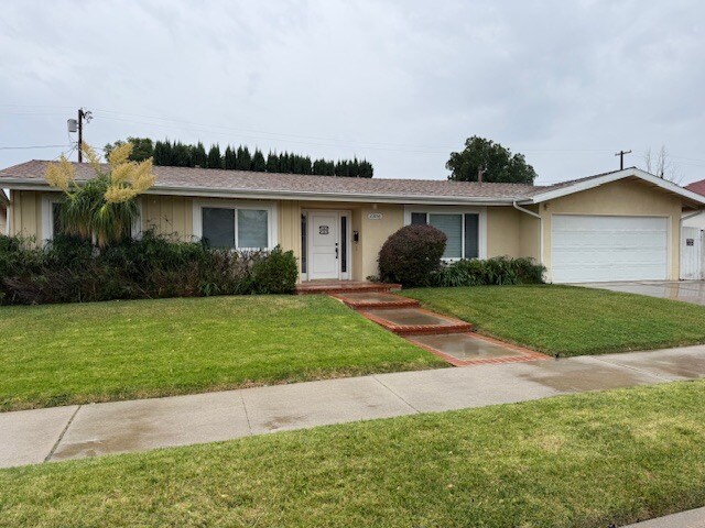 Building Photo - 23056 Lanark St