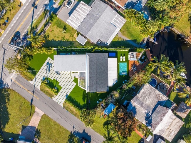 Foto del edificio - 2406 Nassau Ln