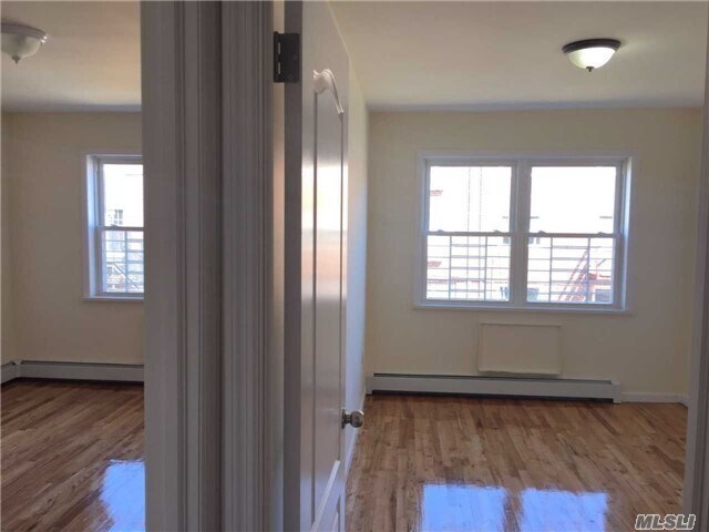 Foto del edificio - 101-25 103rd St