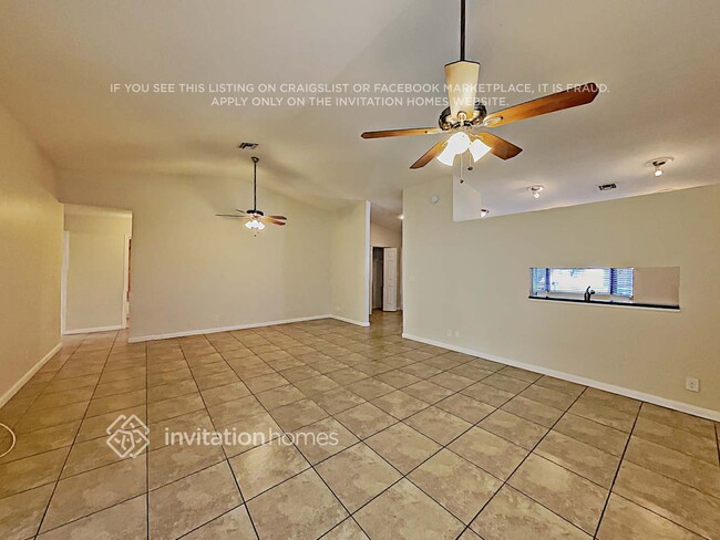 Building Photo - 7670 NW 88th Ln