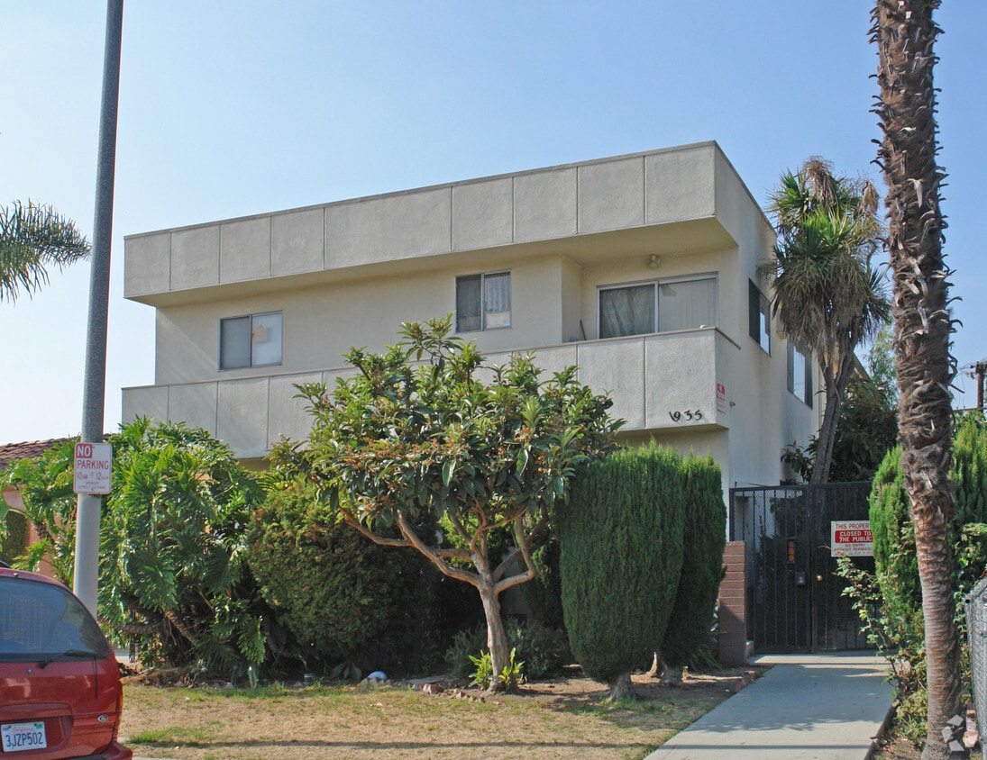 Building Photo - 1935 S Holt Ave