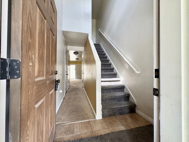 Foto del edificio - Updated 2-Bedroom Home in West Haven!