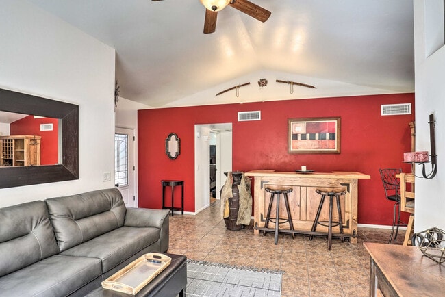 Building Photo - 4859 S Lincoln Ridge Dr