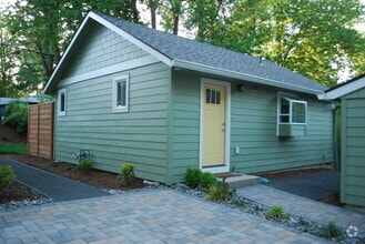 Building Photo - 4030 SW Dolph Ct