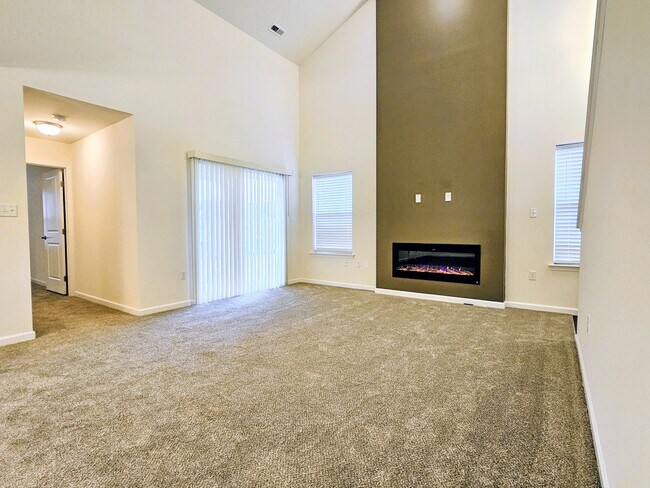 Foto del edificio - 24 Howard Dr