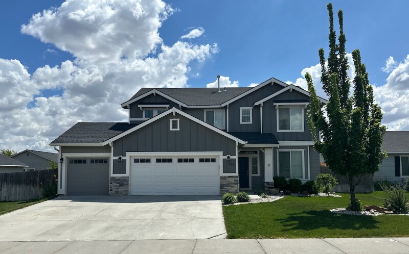 Foto principal - 715 SW Nugget St