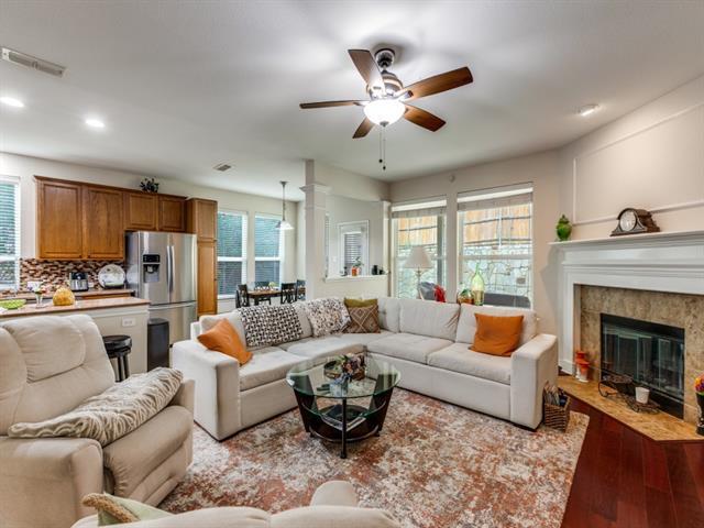 Building Photo - 8608 Davis Dr