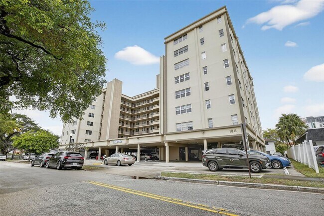 Building Photo - 1811 Jefferson St