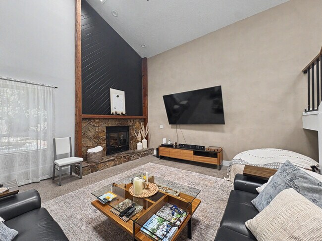 Foto del edificio - 9608 Merion Cir NE