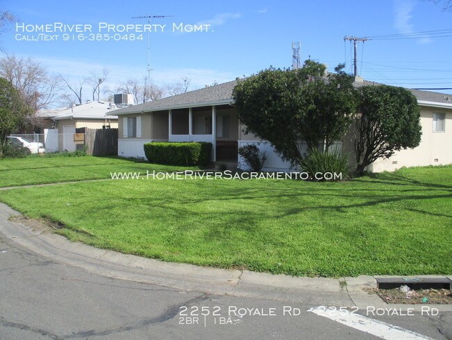 Foto del edificio - NICE DUPLEX NEAR ARDEN FAIR MALL!